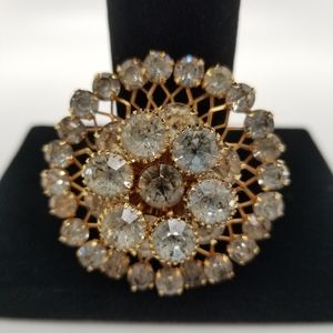 Unbranded vintage gold clear rhinestones brooch